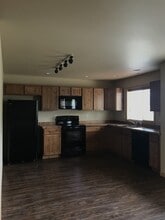 3335 Warbler Way in Bozeman, MT - Foto de edificio - Building Photo