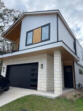 5708 Sutherlin Rd in Austin, TX - Building Photo - Building Photo