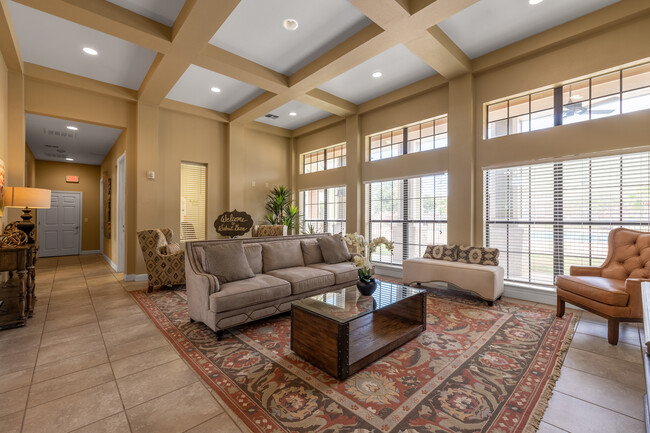Walnut Grove in Seguin, TX - Foto de edificio - Lobby