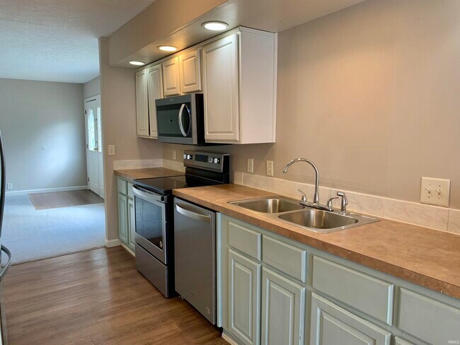 4212 W Curry Ct in Bloomington, IN - Building Photo - Building Photo