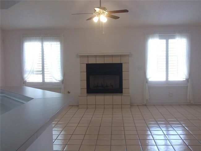 7680 Dianjou Dr in El Paso, TX - Building Photo - Building Photo