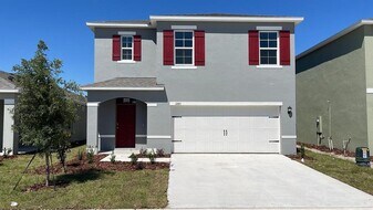 1280 Cascades Ave in Davenport, FL - Building Photo
