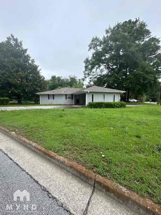 10115 Carlton Trail NW in Covington, GA - Foto de edificio