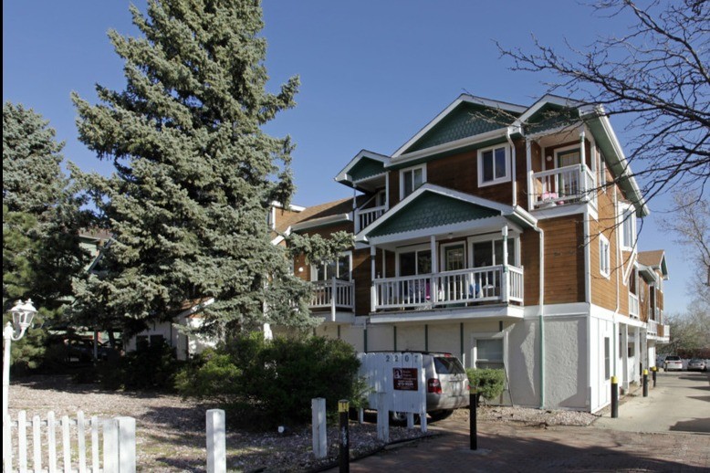 2207 Baseline Rd in Boulder, CO - Building Photo