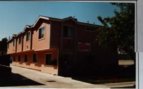 14112 Delano St in Van Nuys, CA - Building Photo - Building Photo