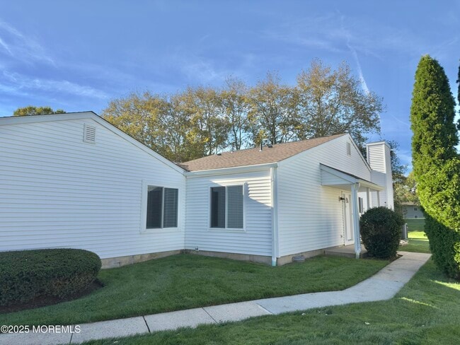 property at 79 Greenwood Dr