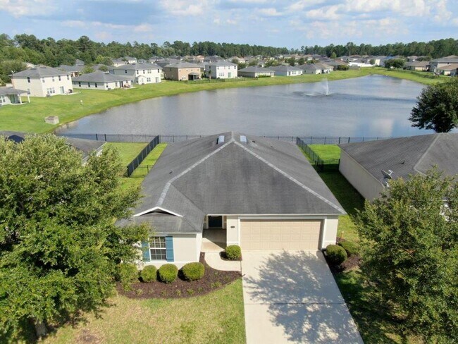 77420 Cobblestone Dr in Yulee, FL - Building Photo - Building Photo