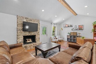 1604 Robb Ln in Round Rock, TX - Building Photo - Building Photo