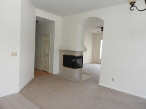 154 Elkins Cir in Folsom, CA - Building Photo - Building Photo
