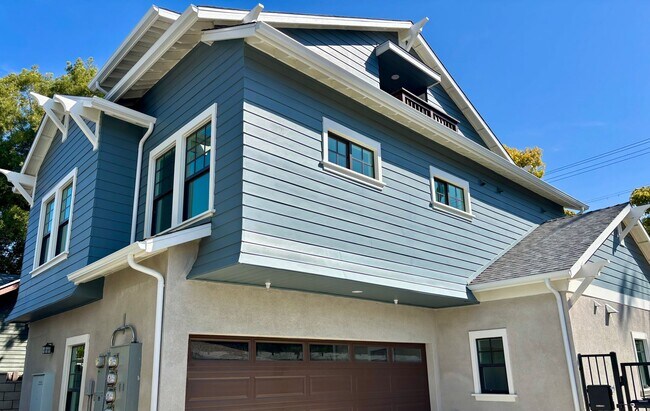 65 N Sierra Bonita Ave-Unit -65 N Sierra Bonita in Pasadena, CA - Building Photo - Building Photo