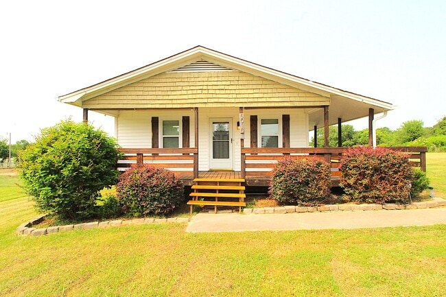property at 5010 Willow Run Dr