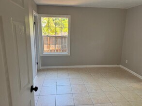 718 First St in Rodeo, CA - Building Photo - Building Photo