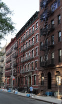533 W 49th St in New York, NY - Building Photo