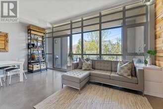 52 Sumach St in Toronto, ON - Building Photo - Building Photo