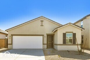 35579 W San Capistrano Ave in Maricopa, AZ - Building Photo