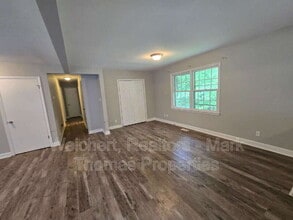4126 Chaucer Dr in Durham, NC - Building Photo - Building Photo
