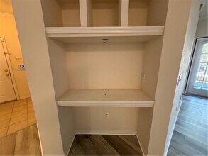 3561 Conroy Rd in Orlando, FL - Foto de edificio - Building Photo