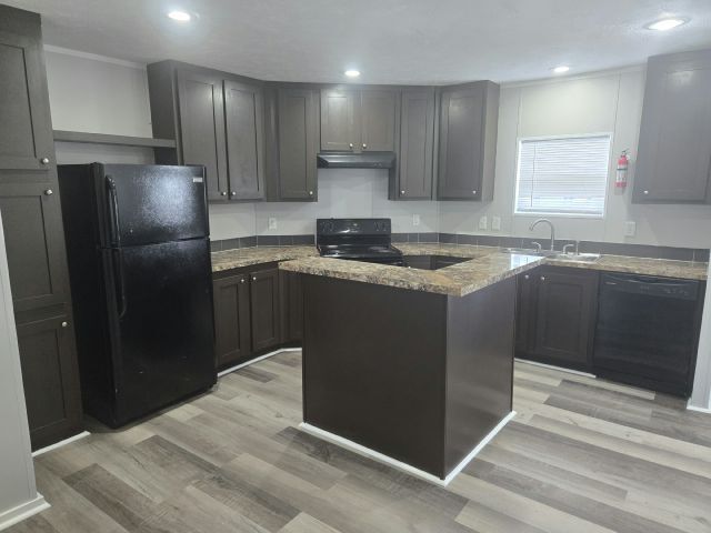 7071 Greenbrier Village Dr in Lakeland, FL - Building Photo - Building Photo