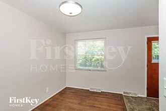 9216 Maverick Dr in Cincinnati, OH - Building Photo - Building Photo