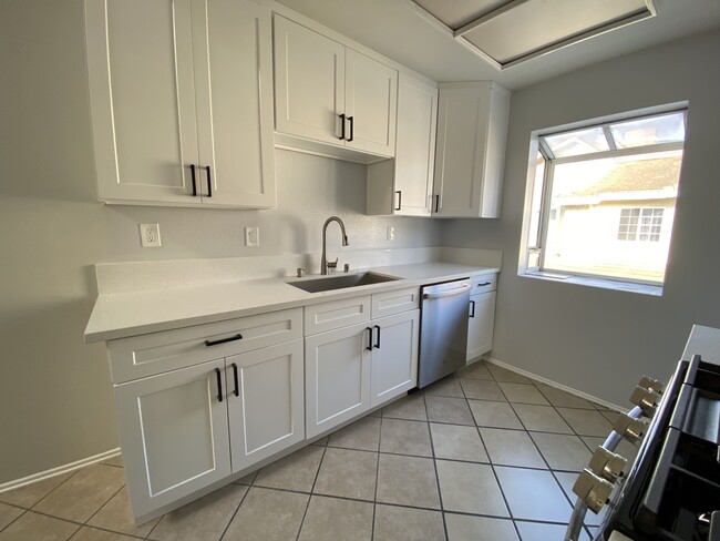 5179 Bienville Walk in Oxnard, CA - Building Photo - Building Photo