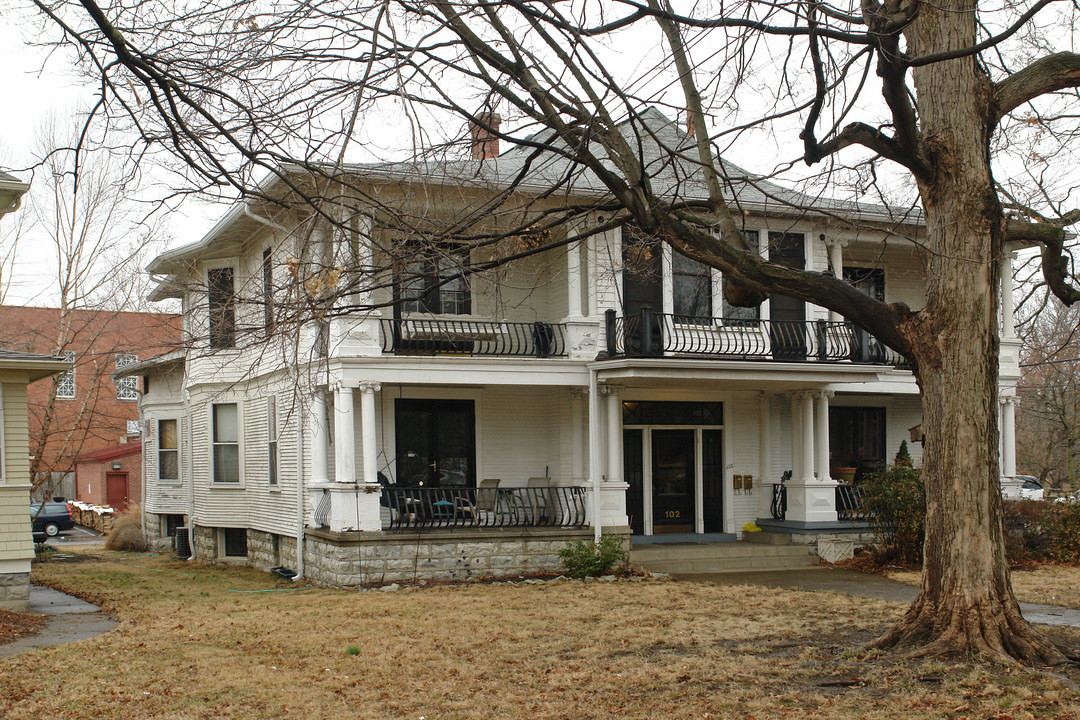 102 Crescent Ave in Louisville, KY - Foto de edificio