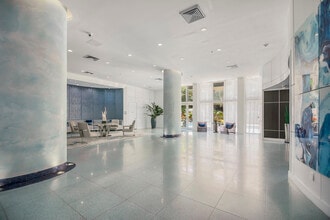 18800 NE 29th Ave, Unit 704 in Aventura, FL - Building Photo - Building Photo
