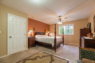 4040 N Bull Moose Dr in Wasilla, AK - Building Photo - Building Photo
