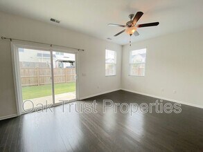 9054 Parlor Dr in Ladson, SC - Building Photo - Building Photo