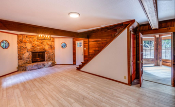 4452 Greenwood Heights Dr in Kneeland, CA - Building Photo - Building Photo