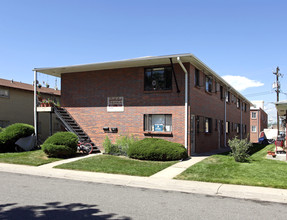 1557 S Ash Street in Denver, CO - Building Photo - Building Photo