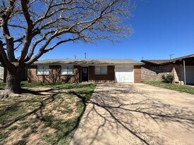 4612 Grinnell St in Lubbock, TX - Building Photo