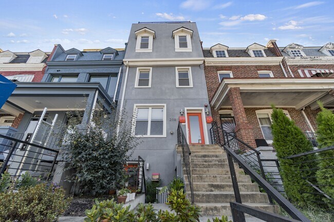 2118 4th St NE in Washington, DC - Building Photo - Building Photo