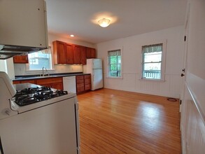 76 Wenham St, Unit 1 in Boston, MA - Building Photo - Building Photo