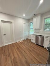 147 E Cottage St in Boston, MA - Building Photo - Building Photo