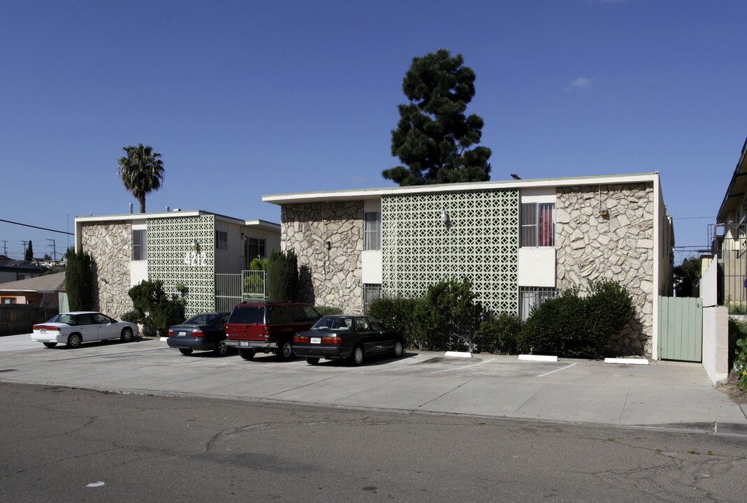 Alta Manor Apartments in San Diego, CA - Building Photo