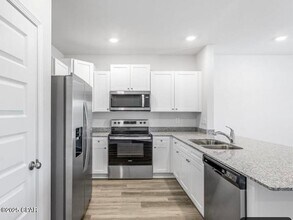 1713 Jakes Dr in Panama City, FL - Building Photo - Building Photo