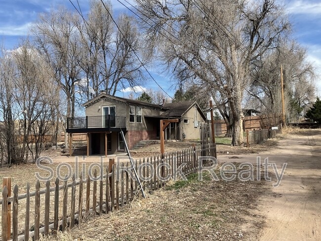 212 Karr Rd in Colorado Springs, CO - Building Photo - Building Photo