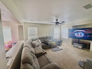 10960 Woolwich Way in Mather, CA - Building Photo - Building Photo