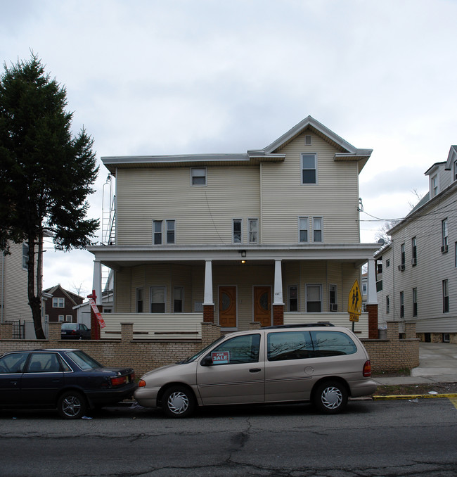 582 Market St in Paterson, NJ - Building Photo - Building Photo