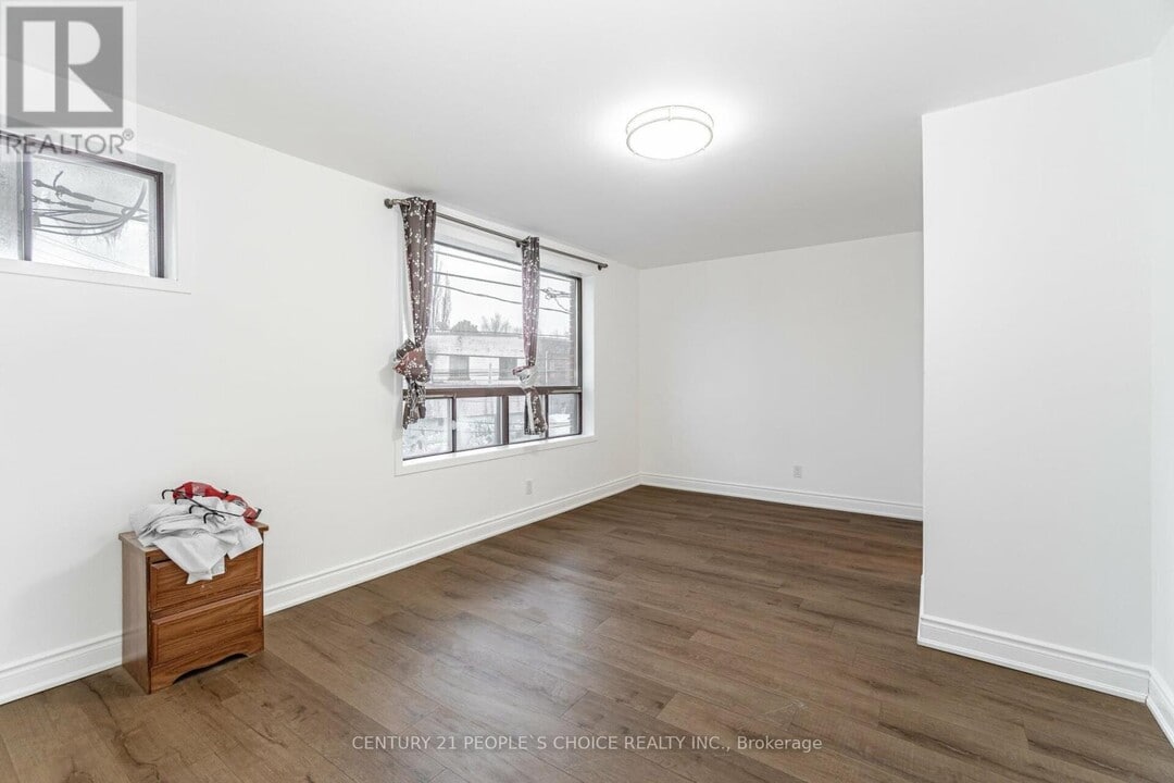 6 Mimico Ave in Toronto, ON - Building Photo