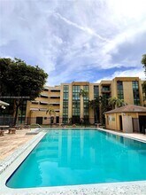11780 SW 18th St in Miami, FL - Building Photo - Building Photo