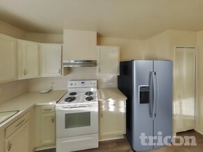 345 Ivy Way in Garland, TX - Building Photo - Building Photo