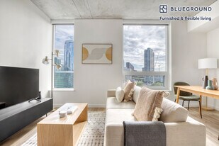 210 8th Ave N in Seattle, WA - Building Photo
