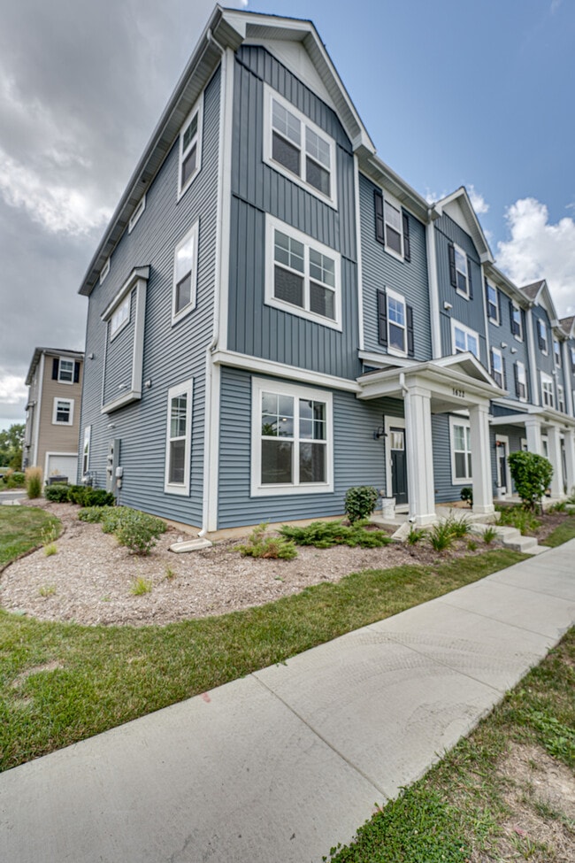 property at 1622 Albany St
