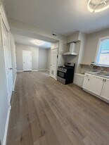 4500 S Wood St, Unit 2M in Chicago, IL - Building Photo