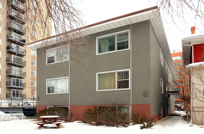 10159 115th St NW in Edmonton, AB - Building Photo - Primary Photo