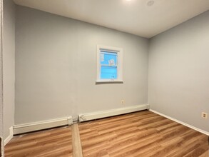 93 Franklin St, Unit 2R in Jersey City, NJ - Building Photo - Building Photo