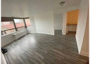 5701 N Sheridan Rd, Unit 5S in Chicago, IL - Foto de edificio - Building Photo