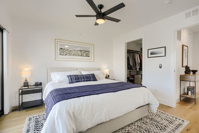 2465 Walnut St in Boulder, CO - Building Photo - Building Photo