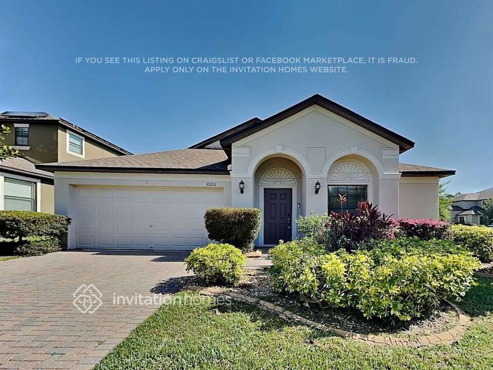 10216 Stedfast Ct in Ruskin, FL - Building Photo